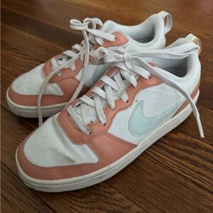 Nike Kids White and Peach Sneakers